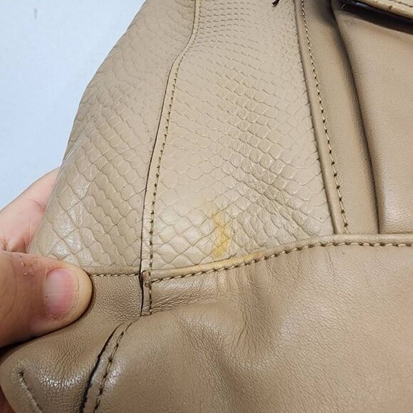 Coach Charlie Python Embossed Leather Tote Shoulder Bag Beige Zip Closure F31283 - Picture 4 of 13